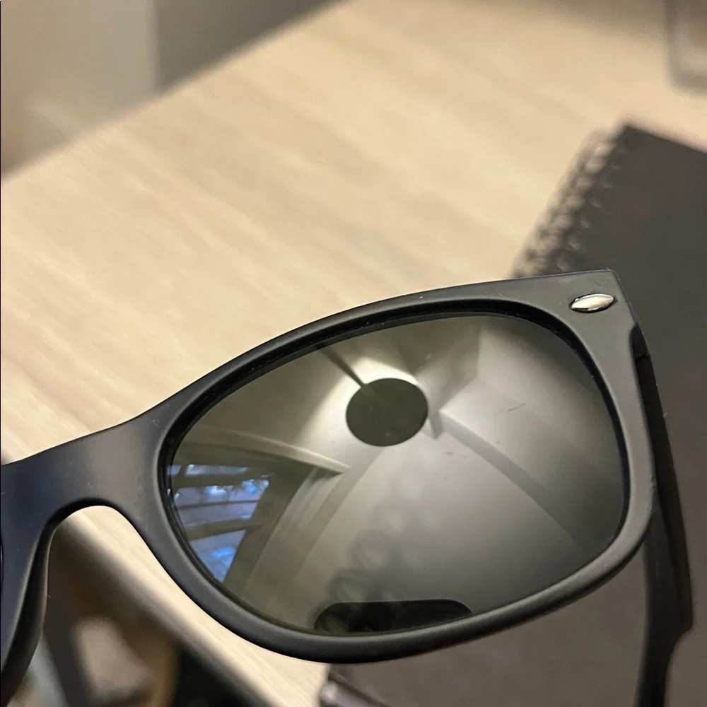 RAY-BAN New Wayfarer Classic Sunglasses - Rubber Black